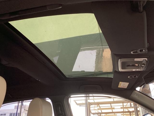 ヴェゼル e:HEVPLaY 試乗車 メモリーナビ リアカメラ ETC カーテンエアバッグ 盗難防止装置 アイドルストップ Pセンサー ABS ESC フルオートエアコン シートヒータ エアバッグ 禁煙 LEDヘッドライト 記録簿(17枚目)