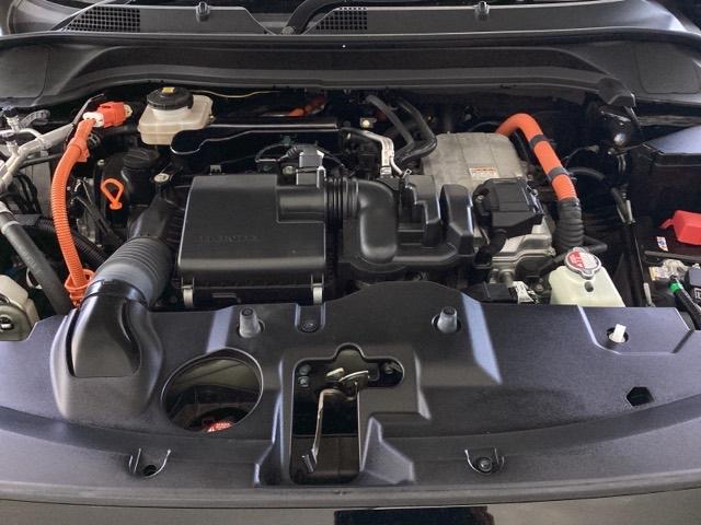 ヴェゼル e:HEVPLaY 試乗車 メモリーナビ リアカメラ ETC カーテンエアバッグ 盗難防止装置 アイドルストップ Pセンサー ABS ESC フルオートエアコン シートヒータ エアバッグ 禁煙 LEDヘッドライト 記録簿(24枚目)