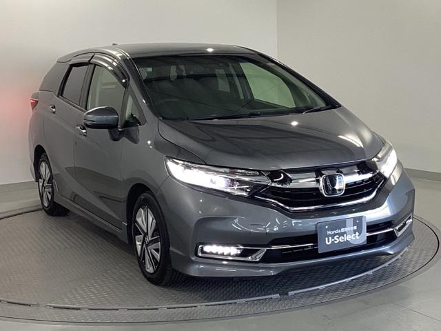 シャトル Gホンダセンシング メモリーナビ リアカメラ ETC 盗難警報装置 Rカメ スマートキー クルコン 横滑り防止 ナビTV パワーウィンドウ ABS LEDヘッドライト DVD再生 エアバッグ キーレス サイドエアバック(8枚目)