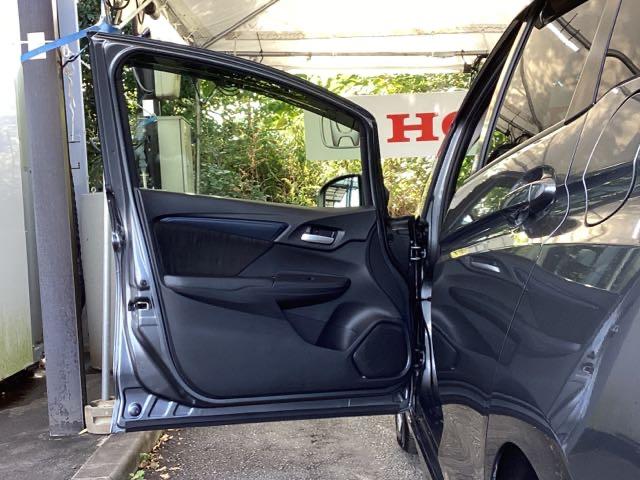 シャトル Gホンダセンシング メモリーナビ リアカメラ ETC 盗難警報装置 Rカメ スマートキー クルコン 横滑り防止 ナビTV パワーウィンドウ ABS LEDヘッドライト DVD再生 エアバッグ キーレス サイドエアバック(25枚目)