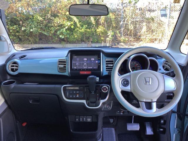 N-BOXスラッシュ G・Lインテリアカラーパッケージ ナビ グライドスタイル ETC ESC ベンチシート デュアルエアバック AC リヤカメラ USB スマートキー 運転席エアバッグ ABS パワステ パワーウィンドウ キーレスエントリー DVD再生(3枚目)