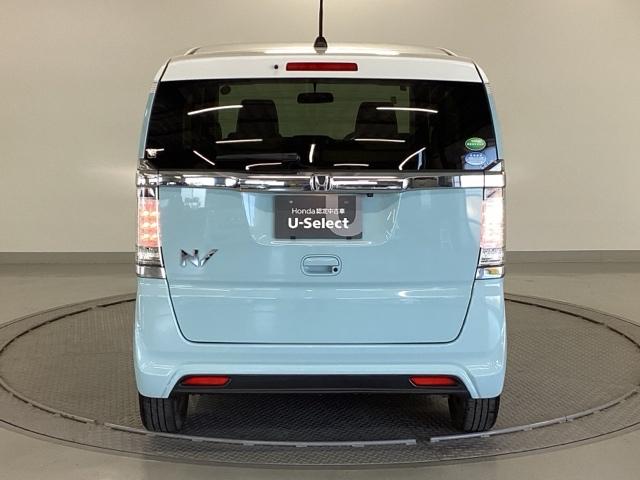 N-BOXスラッシュ G・Lインテリアカラーパッケージ ナビ グライドスタイル ETC ESC ベンチシート デュアルエアバック AC リヤカメラ USB スマートキー 運転席エアバッグ ABS パワステ パワーウィンドウ キーレスエントリー DVD再生(9枚目)