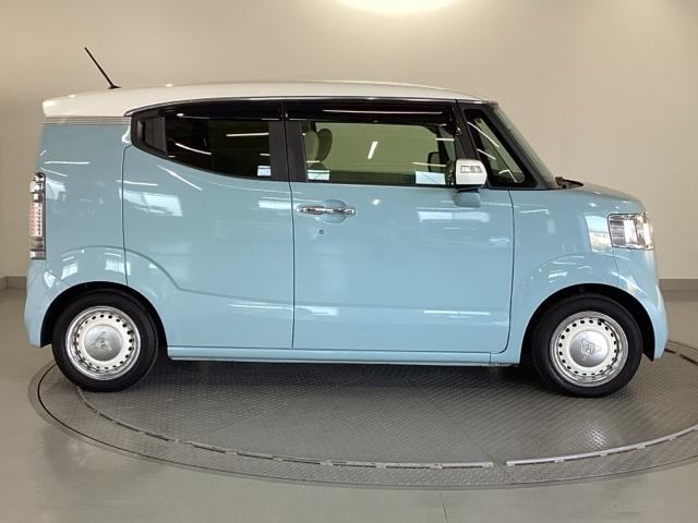 N-BOXスラッシュ G・Lインテリアカラーパッケージ ナビ グライドスタイル ETC ESC ベンチシート デュアルエアバック AC リヤカメラ USB スマートキー 運転席エアバッグ ABS パワステ パワーウィンドウ キーレスエントリー DVD再生(30枚目)