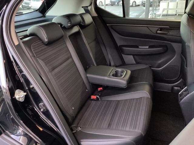 ＷＲ－Ｖ Ｚ＋　試乗車　メモリーナビ　ＥＴＣ　ドラレコ　追突軽減ブレーキ　フルセグテレビ　サイドエアバッグ　禁煙　ＵＳＢ　盗難防止システム　運転席エアバッグ　Ｂカメラ　クルコン　横滑り防止　ドライブレコーダー　記録簿（19枚目）