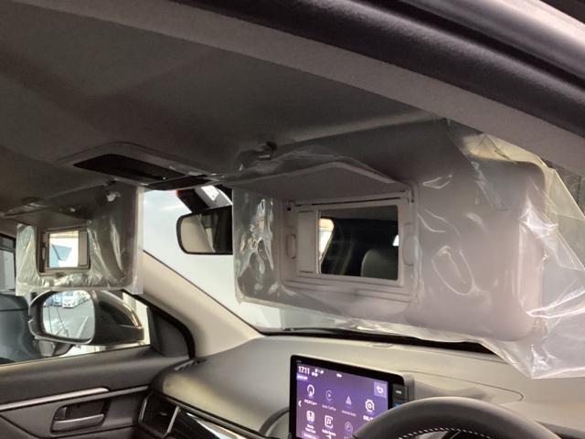 ＷＲ－Ｖ Ｚ＋　試乗車　メモリーナビ　ＥＴＣ　ドラレコ　追突軽減ブレーキ　フルセグテレビ　サイドエアバッグ　禁煙　ＵＳＢ　盗難防止システム　運転席エアバッグ　Ｂカメラ　クルコン　横滑り防止　ドライブレコーダー　記録簿（33枚目）