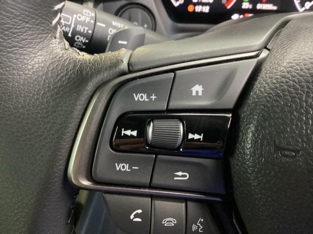 ＷＲ－Ｖ Ｚ＋　試乗車　メモリーナビ　ＥＴＣ　ドラレコ　追突軽減ブレーキ　フルセグテレビ　サイドエアバッグ　禁煙　ＵＳＢ　盗難防止システム　運転席エアバッグ　Ｂカメラ　クルコン　横滑り防止　ドライブレコーダー　記録簿（37枚目）