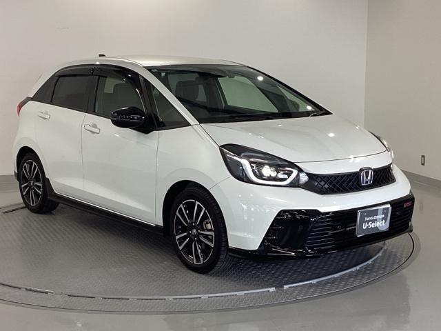 フィット e:HEVRS 試乗車 メモリーナビ ドラレコ ETC エアバッグ ナビ&TV パワーウィンドウ 助手席エアバッグ Dレコ フルセグテレビ LEDヘッドランプ セキュリティアラーム フルオートエアコン 禁煙 USB(6枚目)