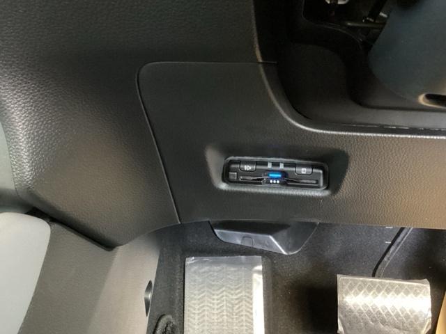 フィット e:HEVRS 試乗車 メモリーナビ ドラレコ ETC エアバッグ ナビ&TV パワーウィンドウ 助手席エアバッグ Dレコ フルセグテレビ LEDヘッドランプ セキュリティアラーム フルオートエアコン 禁煙 USB(14枚目)