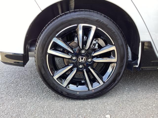 フィット e:HEVRS 試乗車 メモリーナビ ドラレコ ETC エアバッグ ナビ&TV パワーウィンドウ 助手席エアバッグ Dレコ フルセグテレビ LEDヘッドランプ セキュリティアラーム フルオートエアコン 禁煙 USB(25枚目)