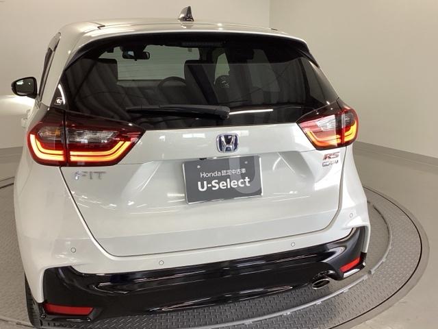 フィット e:HEVRS 試乗車 メモリーナビ ドラレコ ETC エアバッグ ナビ&TV パワーウィンドウ 助手席エアバッグ Dレコ フルセグテレビ LEDヘッドランプ セキュリティアラーム フルオートエアコン 禁煙 USB(32枚目)