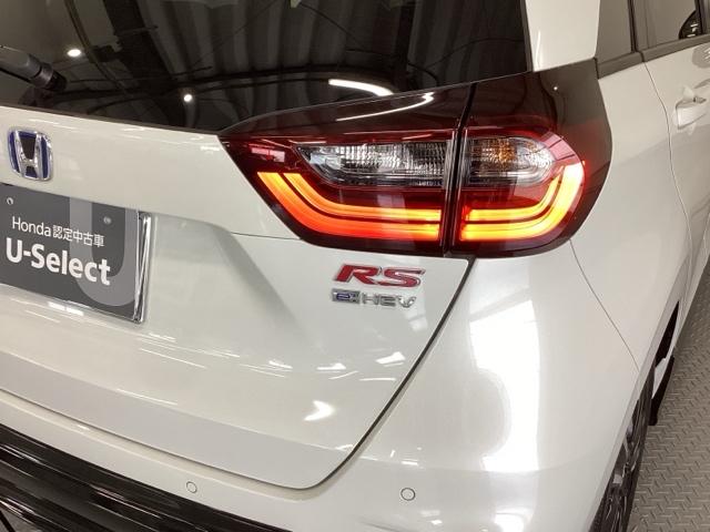 フィット e:HEVRS 試乗車 メモリーナビ ドラレコ ETC エアバッグ ナビ&TV パワーウィンドウ 助手席エアバッグ Dレコ フルセグテレビ LEDヘッドランプ セキュリティアラーム フルオートエアコン 禁煙 USB(34枚目)