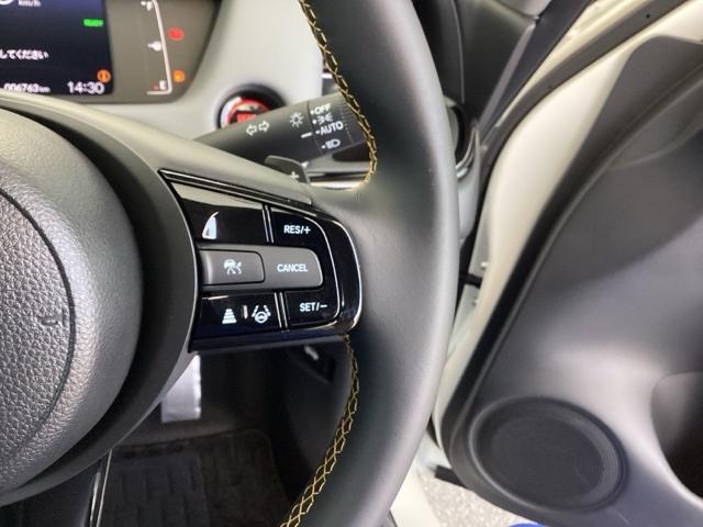 フィット e:HEVRS 試乗車 メモリーナビ ドラレコ ETC エアバッグ ナビ&TV パワーウィンドウ 助手席エアバッグ Dレコ フルセグテレビ LEDヘッドランプ セキュリティアラーム フルオートエアコン 禁煙 USB(44枚目)