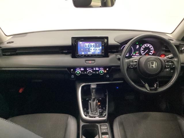 ヴェゼル ｅ：ＨＥＶＺ　メモリーナビ　ドラレコ　ＥＴＣ　衝突回避支援ブレーキ機能　スマキ　Ｐトランク　フルオートエアコン　Ｄレコ　エアバッグ　両席エアバック　Ｒカメ　パワーウィンドウ　ＬＥＤランプ　ソナー　クルーズＣ　ＵＳＢ（2枚目）