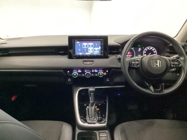 ヴェゼル ｅ：ＨＥＶＺ　メモリーナビ　ドラレコ　ＥＴＣ　衝突回避支援ブレーキ機能　スマキ　Ｐトランク　フルオートエアコン　Ｄレコ　エアバッグ　両席エアバック　Ｒカメ　パワーウィンドウ　ＬＥＤランプ　ソナー　クルーズＣ　ＵＳＢ（28枚目）