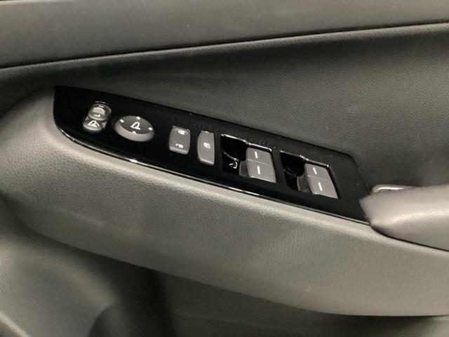 ヴェゼル ｅ：ＨＥＶＺ　メモリーナビ　ドラレコ　ＥＴＣ　衝突回避支援ブレーキ機能　スマキ　Ｐトランク　フルオートエアコン　Ｄレコ　エアバッグ　両席エアバック　Ｒカメ　パワーウィンドウ　ＬＥＤランプ　ソナー　クルーズＣ　ＵＳＢ（34枚目）