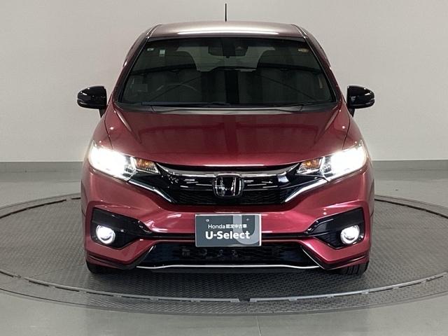 フィットハイブリッド Ｓホンダセンシング　純正メモリーナビ　ドラレコ　リアカメラ　スマ－トキ－　ナビＴＶ　アクティブクルーズコントロール　パワーウインドウ　ドライブレコーダ　サイドエアバック　ＤＶＤ再生　パワーステアリング　整備記録簿　ＡＢＳ（6枚目）