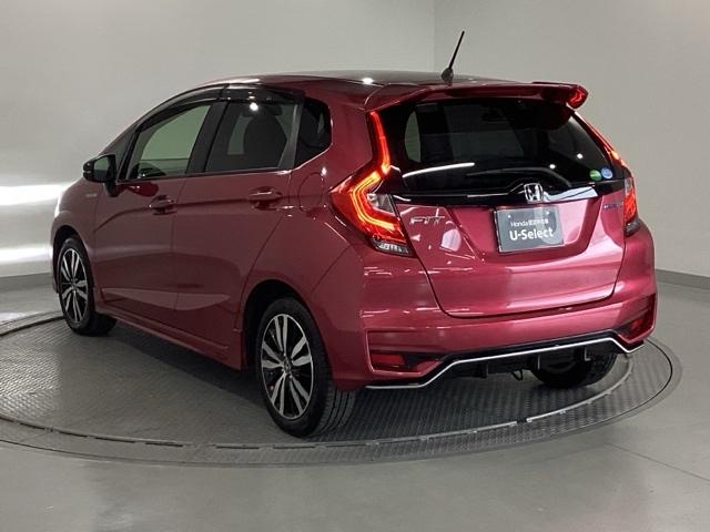 フィットハイブリッド Ｓホンダセンシング　純正メモリーナビ　ドラレコ　リアカメラ　スマ－トキ－　ナビＴＶ　アクティブクルーズコントロール　パワーウインドウ　ドライブレコーダ　サイドエアバック　ＤＶＤ再生　パワーステアリング　整備記録簿　ＡＢＳ（27枚目）