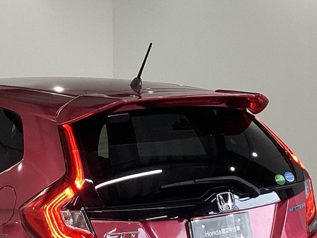 フィットハイブリッド Ｓホンダセンシング　純正メモリーナビ　ドラレコ　リアカメラ　スマ－トキ－　ナビＴＶ　アクティブクルーズコントロール　パワーウインドウ　ドライブレコーダ　サイドエアバック　ＤＶＤ再生　パワーステアリング　整備記録簿　ＡＢＳ（29枚目）