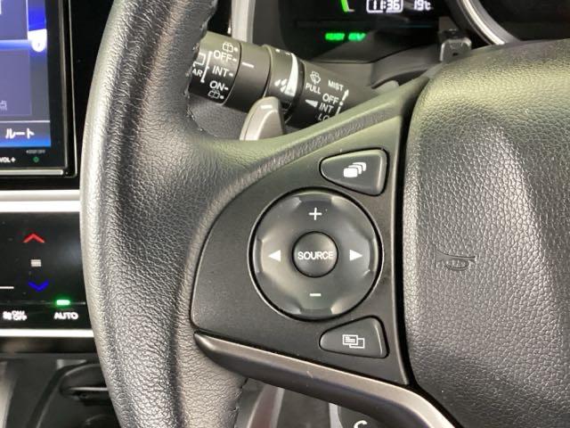 フィットハイブリッド Ｓホンダセンシング　純正メモリーナビ　ドラレコ　リアカメラ　スマ－トキ－　ナビＴＶ　アクティブクルーズコントロール　パワーウインドウ　ドライブレコーダ　サイドエアバック　ＤＶＤ再生　パワーステアリング　整備記録簿　ＡＢＳ（41枚目）