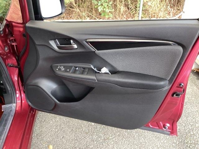 フィットハイブリッド Ｓホンダセンシング　純正メモリーナビ　ドラレコ　リアカメラ　スマ－トキ－　ナビＴＶ　アクティブクルーズコントロール　パワーウインドウ　ドライブレコーダ　サイドエアバック　ＤＶＤ再生　パワーステアリング　整備記録簿　ＡＢＳ（51枚目）