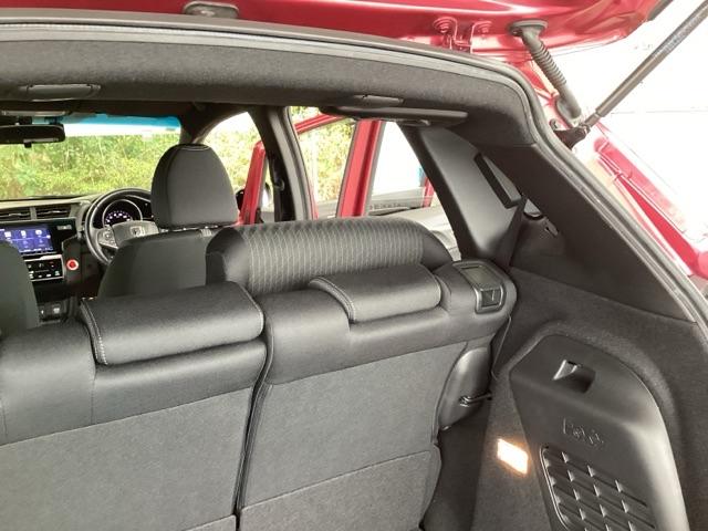 フィットハイブリッド Ｓホンダセンシング　純正メモリーナビ　ドラレコ　リアカメラ　スマ－トキ－　ナビＴＶ　アクティブクルーズコントロール　パワーウインドウ　ドライブレコーダ　サイドエアバック　ＤＶＤ再生　パワーステアリング　整備記録簿　ＡＢＳ（63枚目）