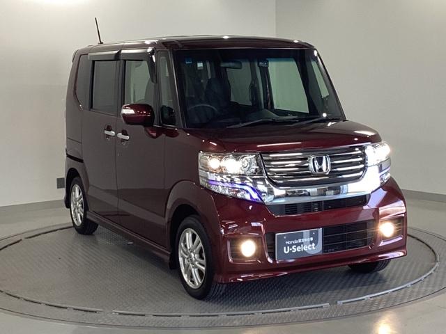 Ｎ－ＢＯＸカスタム Ｇ・Ｌパッケージ　メモリーナビ　フルセグ　リアカメラ　アイドリングストップ車　ナビ・ＴＶ　スマキ－　フロントベンチシート　地デジＴＶ　パワーウィンドウ　片側電動両側スライドドア　盗難防止システム　オートエアコン　ＡＢＳ（8枚目）