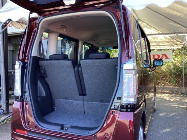 Ｎ－ＢＯＸカスタム Ｇ・Ｌパッケージ　メモリーナビ　フルセグ　リアカメラ　アイドリングストップ車　ナビ・ＴＶ　スマキ－　フロントベンチシート　地デジＴＶ　パワーウィンドウ　片側電動両側スライドドア　盗難防止システム　オートエアコン　ＡＢＳ（18枚目）
