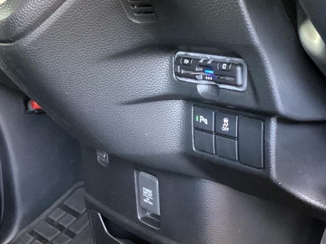 Ｎ－ＢＯＸカスタム Ｌ　純正ナビ　フルセグ　リアカメラ　Ｐソナー　禁煙　サイドエアバッグ　ナビＴＶ　Ａストップ　シートヒータ　キーフリーシステム　ＬＥＤライト　クルーズコントロール　ＡＣ　ＤＶＤ視聴可能　スマキー　ＥＴＣ（12枚目）