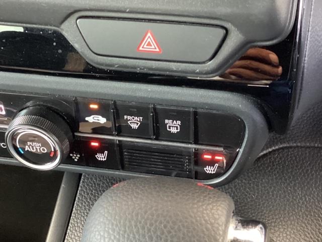 Ｎ－ＢＯＸカスタム Ｌ　純正ナビ　フルセグ　リアカメラ　Ｐソナー　禁煙　サイドエアバッグ　ナビＴＶ　Ａストップ　シートヒータ　キーフリーシステム　ＬＥＤライト　クルーズコントロール　ＡＣ　ＤＶＤ視聴可能　スマキー　ＥＴＣ（14枚目）