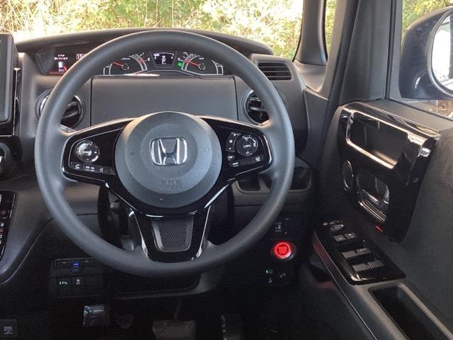 Ｎ－ＢＯＸカスタム Ｌ　純正ナビ　フルセグ　リアカメラ　Ｐソナー　禁煙　サイドエアバッグ　ナビＴＶ　Ａストップ　シートヒータ　キーフリーシステム　ＬＥＤライト　クルーズコントロール　ＡＣ　ＤＶＤ視聴可能　スマキー　ＥＴＣ（16枚目）