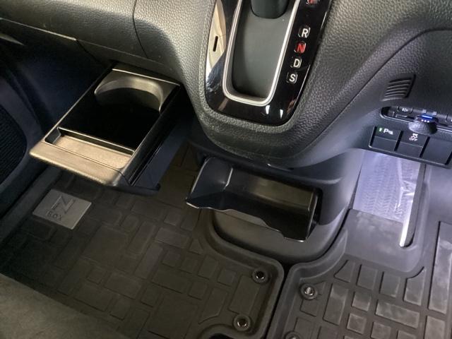 Ｎ－ＢＯＸカスタム Ｌ　純正ナビ　フルセグ　リアカメラ　Ｐソナー　禁煙　サイドエアバッグ　ナビＴＶ　Ａストップ　シートヒータ　キーフリーシステム　ＬＥＤライト　クルーズコントロール　ＡＣ　ＤＶＤ視聴可能　スマキー　ＥＴＣ（35枚目）