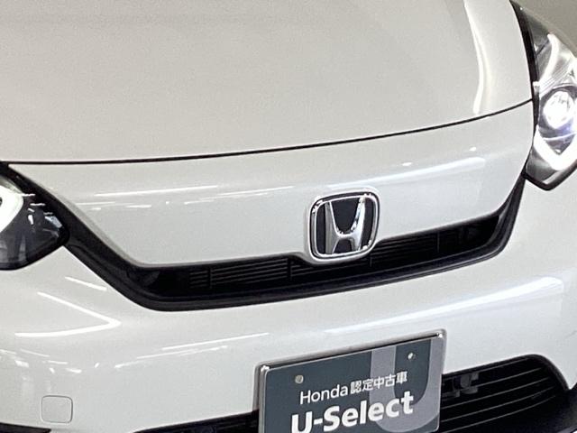 フィット ホーム　純正メモリーナビ　リアカメラ　衝突軽減ブレーキ　ＬＥＤライト　オートライト　記録簿付　エアバッグ　ｉストップ　スマ－トキ－　盗難防止装置　Ｗエアバック　ＵＳＢポート　フルオートエアコン　パワステ（23枚目）