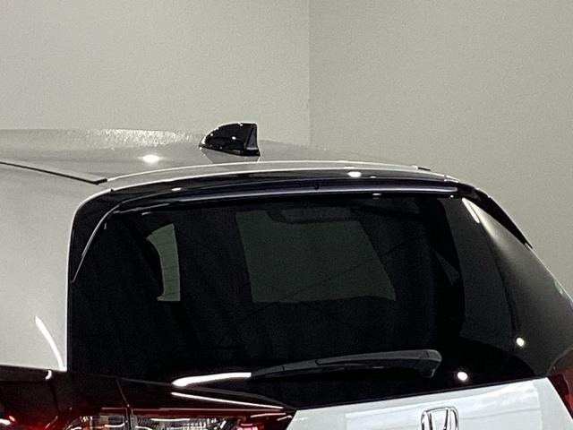 フィット ホーム　純正メモリーナビ　リアカメラ　衝突軽減ブレーキ　ＬＥＤライト　オートライト　記録簿付　エアバッグ　ｉストップ　スマ－トキ－　盗難防止装置　Ｗエアバック　ＵＳＢポート　フルオートエアコン　パワステ（28枚目）