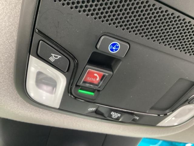 フィット ホーム　純正メモリーナビ　リアカメラ　衝突軽減ブレーキ　ＬＥＤライト　オートライト　記録簿付　エアバッグ　ｉストップ　スマ－トキ－　盗難防止装置　Ｗエアバック　ＵＳＢポート　フルオートエアコン　パワステ（47枚目）