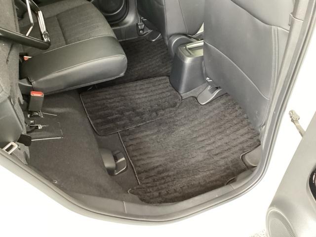 フィット ホーム　純正メモリーナビ　リアカメラ　衝突軽減ブレーキ　ＬＥＤライト　オートライト　記録簿付　エアバッグ　ｉストップ　スマ－トキ－　盗難防止装置　Ｗエアバック　ＵＳＢポート　フルオートエアコン　パワステ（59枚目）