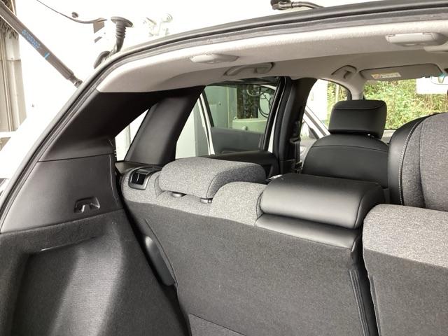 フィット ホーム　純正メモリーナビ　リアカメラ　衝突軽減ブレーキ　ＬＥＤライト　オートライト　記録簿付　エアバッグ　ｉストップ　スマ－トキ－　盗難防止装置　Ｗエアバック　ＵＳＢポート　フルオートエアコン　パワステ（61枚目）