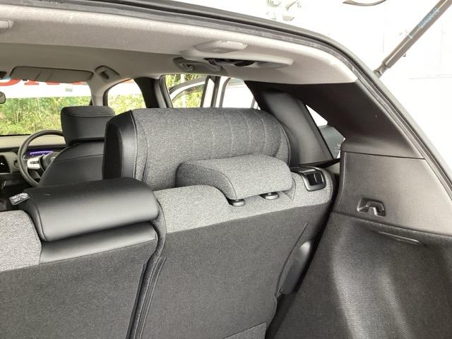 フィット ホーム　純正メモリーナビ　リアカメラ　衝突軽減ブレーキ　ＬＥＤライト　オートライト　記録簿付　エアバッグ　ｉストップ　スマ－トキ－　盗難防止装置　Ｗエアバック　ＵＳＢポート　フルオートエアコン　パワステ（62枚目）