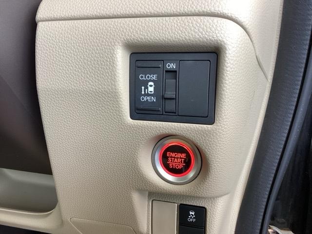 Ｎ－ＢＯＸ Ｇ・Ｌ　ホンダセンシングレス　ナビ　リアカメラ　セキュリティ　Ａストップ　スマートキープッシュスタート　バックアイカメラ　ＬＥＤヘッド　オートエアコン　ＥＴＣ　ＵＳＢポート　横滑防止装置　ベンチシート（16枚目）