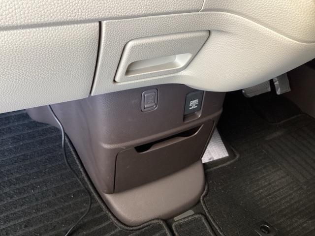 Ｎ－ＢＯＸ Ｇ・Ｌ　ホンダセンシングレス　ナビ　リアカメラ　セキュリティ　Ａストップ　スマートキープッシュスタート　バックアイカメラ　ＬＥＤヘッド　オートエアコン　ＥＴＣ　ＵＳＢポート　横滑防止装置　ベンチシート（43枚目）