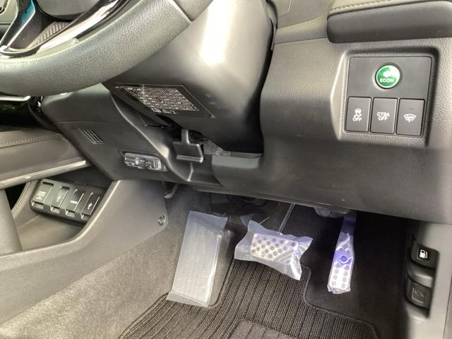 ヴェゼル Ｓ　メモリーナビ　衝突低減ブレーキ　ＥＴＣ　記録簿　オートエアコン　衝突被害軽減ブレーキ　ＵＳＢ　サイドエアバック　リヤカメラ　ＬＥＤヘッドランプ　クルーズコントロール　盗難防止システム　横滑り防止（15枚目）