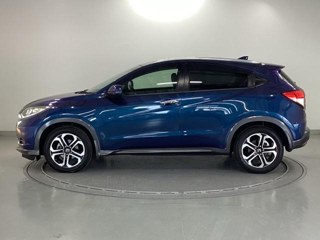 ヴェゼル Ｓ　メモリーナビ　衝突低減ブレーキ　ＥＴＣ　記録簿　オートエアコン　衝突被害軽減ブレーキ　ＵＳＢ　サイドエアバック　リヤカメラ　ＬＥＤヘッドランプ　クルーズコントロール　盗難防止システム　横滑り防止（26枚目）