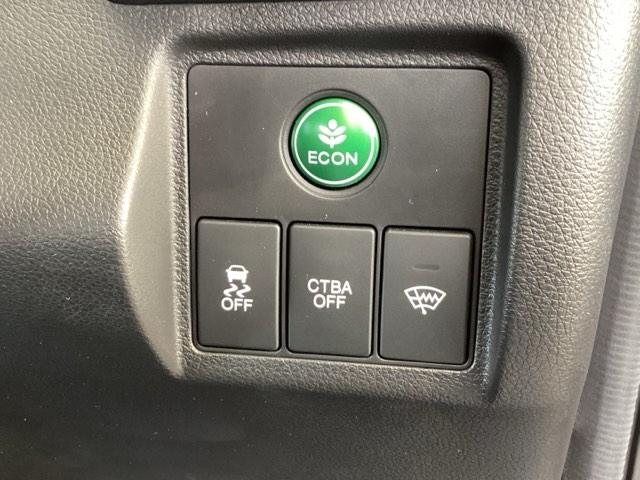 ヴェゼル Ｓ　メモリーナビ　衝突低減ブレーキ　ＥＴＣ　記録簿　オートエアコン　衝突被害軽減ブレーキ　ＵＳＢ　サイドエアバック　リヤカメラ　ＬＥＤヘッドランプ　クルーズコントロール　盗難防止システム　横滑り防止（45枚目）