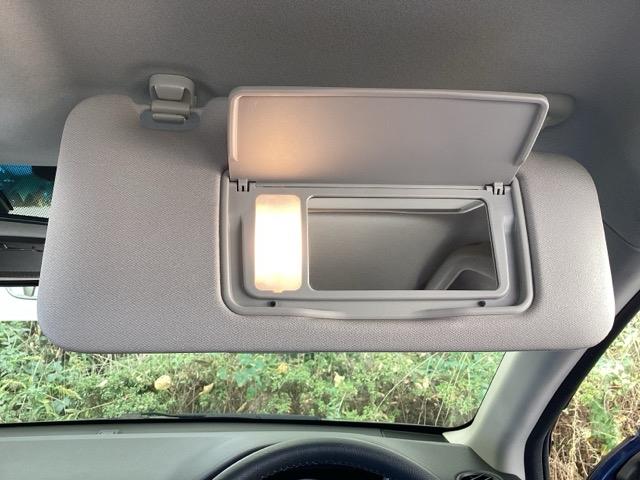 ヴェゼル Ｓ　メモリーナビ　衝突低減ブレーキ　ＥＴＣ　記録簿　オートエアコン　衝突被害軽減ブレーキ　ＵＳＢ　サイドエアバック　リヤカメラ　ＬＥＤヘッドランプ　クルーズコントロール　盗難防止システム　横滑り防止（48枚目）