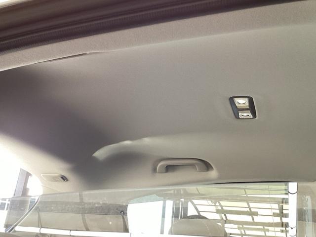 ヴェゼル Ｓ　メモリーナビ　衝突低減ブレーキ　ＥＴＣ　記録簿　オートエアコン　衝突被害軽減ブレーキ　ＵＳＢ　サイドエアバック　リヤカメラ　ＬＥＤヘッドランプ　クルーズコントロール　盗難防止システム　横滑り防止（55枚目）