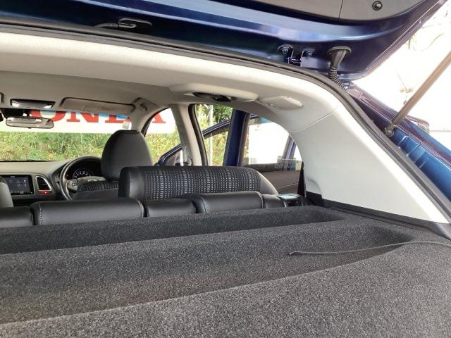 ヴェゼル Ｓ　メモリーナビ　衝突低減ブレーキ　ＥＴＣ　記録簿　オートエアコン　衝突被害軽減ブレーキ　ＵＳＢ　サイドエアバック　リヤカメラ　ＬＥＤヘッドランプ　クルーズコントロール　盗難防止システム　横滑り防止（64枚目）