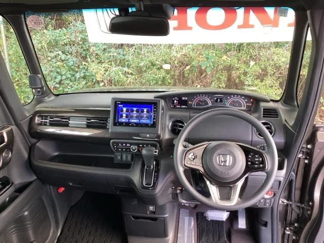 N-BOXカスタム G・Lホンダセンシング 純正メモリーナビ シートヒーター ETC 地デジTV 整備記録簿 助手席エアバッグ キーレス シートH アイドリングST セキュリティーアラーム スマ-トキ- リアカメラ ナビTV 前車追従機能(2枚目)