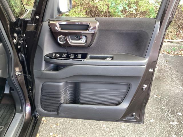 N-BOXカスタム G・Lホンダセンシング 純正メモリーナビ シートヒーター ETC 地デジTV 整備記録簿 助手席エアバッグ キーレス シートH アイドリングST セキュリティーアラーム スマ-トキ- リアカメラ ナビTV 前車追従機能(52枚目)