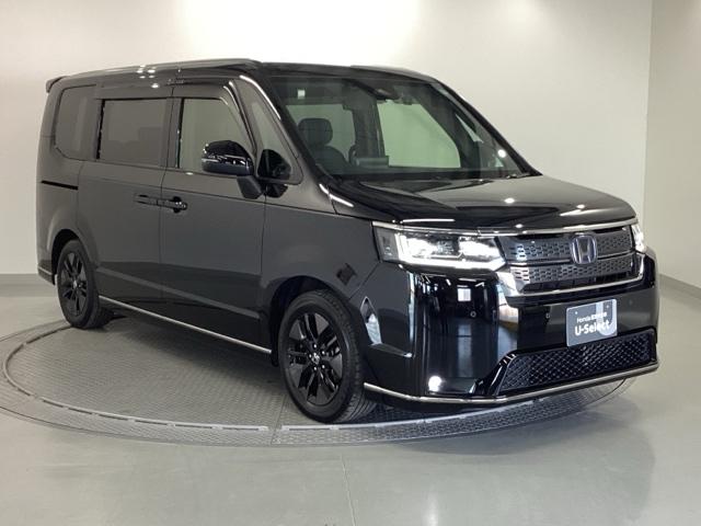 ステップワゴン ｅ：ＨＥＶスパーダ　純正ナビ　フルセグ　リアカメラ　フルオートエアコン　ＥＳＣ　シートヒータ　キーフリー　ＬＥＤヘッドランプ　イモビ　ＡＢＳ　スマートキ　ＵＳＢポート　クルーズコントロール　サイドカーテンエアバック（6枚目）