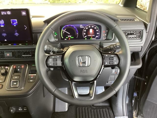 ステップワゴン ｅ：ＨＥＶスパーダ　純正ナビ　フルセグ　リアカメラ　フルオートエアコン　ＥＳＣ　シートヒータ　キーフリー　ＬＥＤヘッドランプ　イモビ　ＡＢＳ　スマートキ　ＵＳＢポート　クルーズコントロール　サイドカーテンエアバック（18枚目）