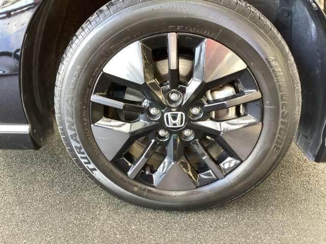 ステップワゴン ｅ：ＨＥＶスパーダ　純正ナビ　フルセグ　リアカメラ　フルオートエアコン　ＥＳＣ　シートヒータ　キーフリー　ＬＥＤヘッドランプ　イモビ　ＡＢＳ　スマートキ　ＵＳＢポート　クルーズコントロール　サイドカーテンエアバック（29枚目）